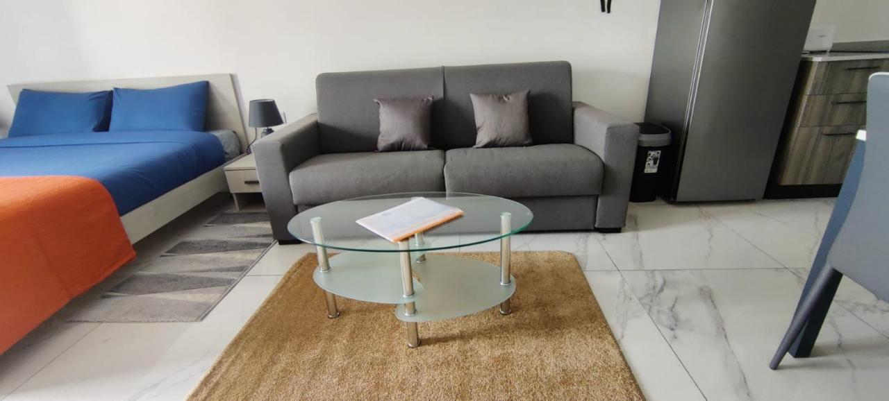 Blu-M Central Qormi Εξωτερικό φωτογραφία