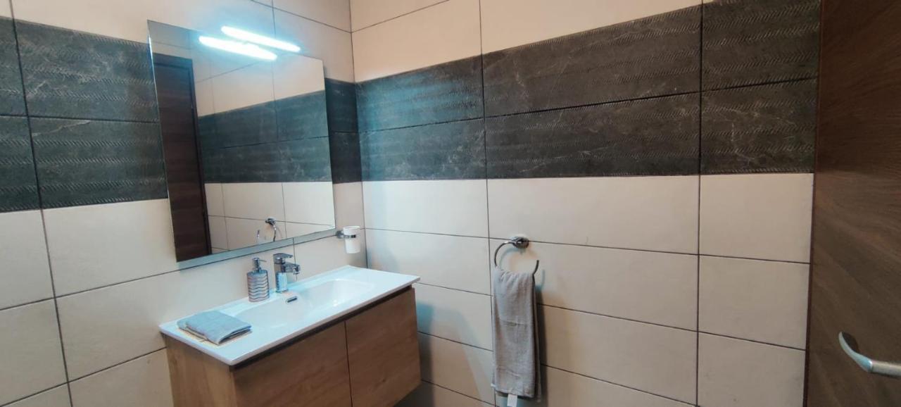 Blu-M Central Qormi Εξωτερικό φωτογραφία