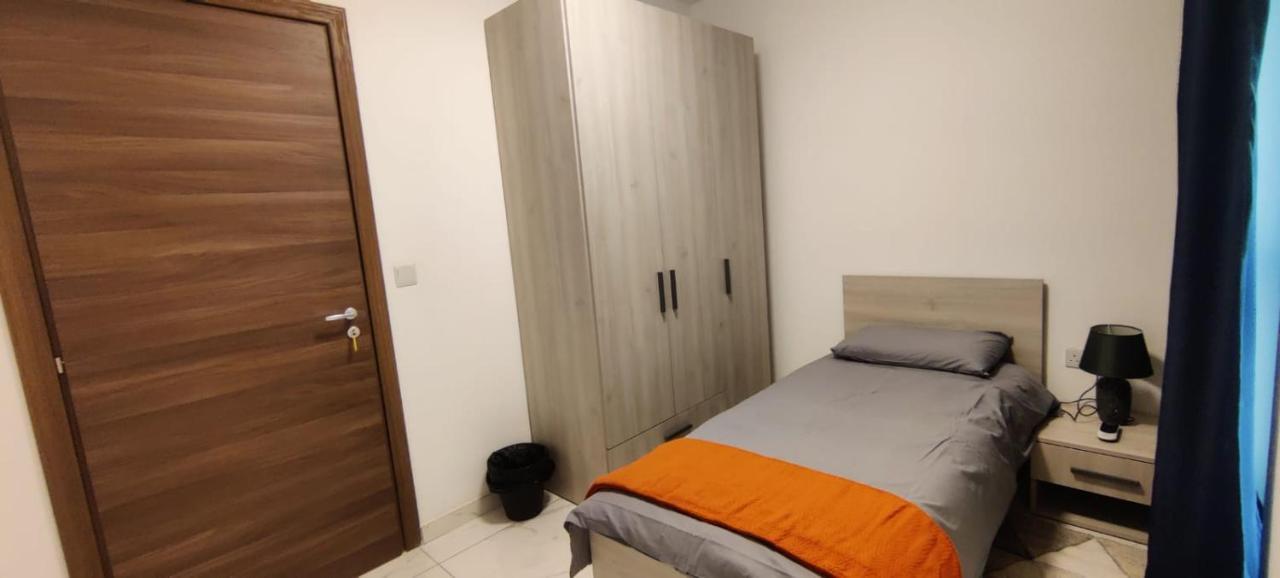 Blu-M Central Qormi Εξωτερικό φωτογραφία