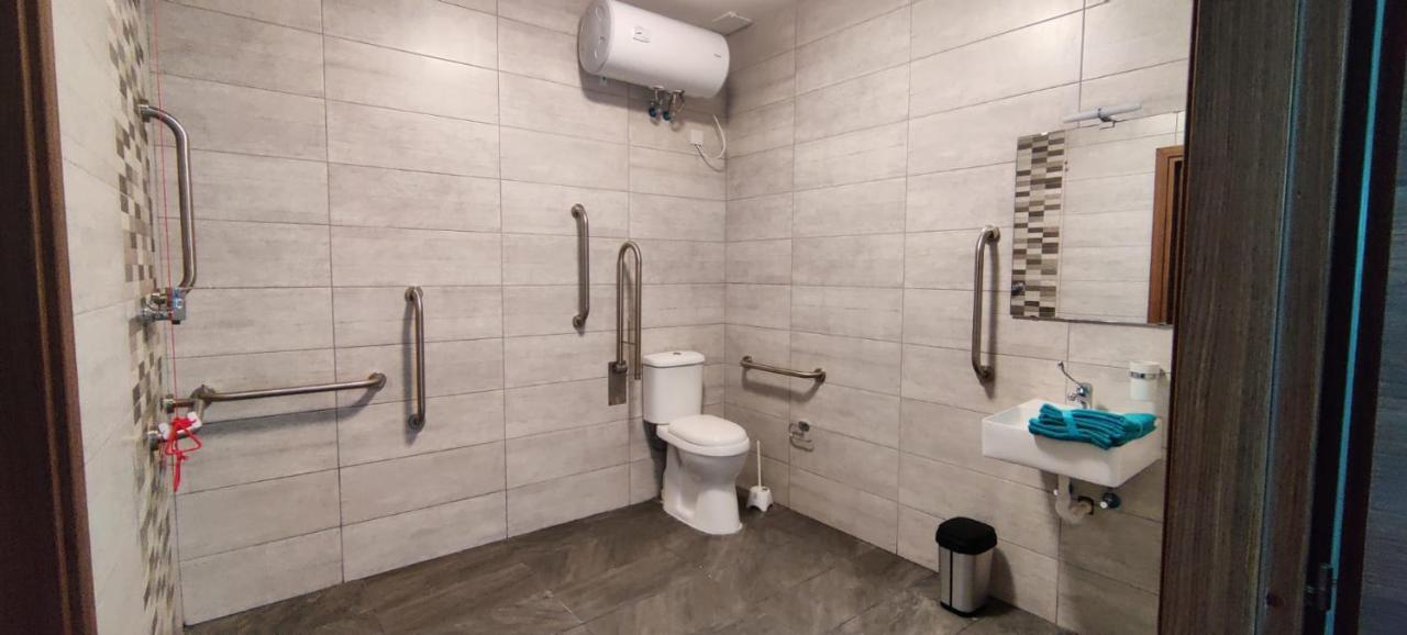 Blu-M Central Qormi Εξωτερικό φωτογραφία