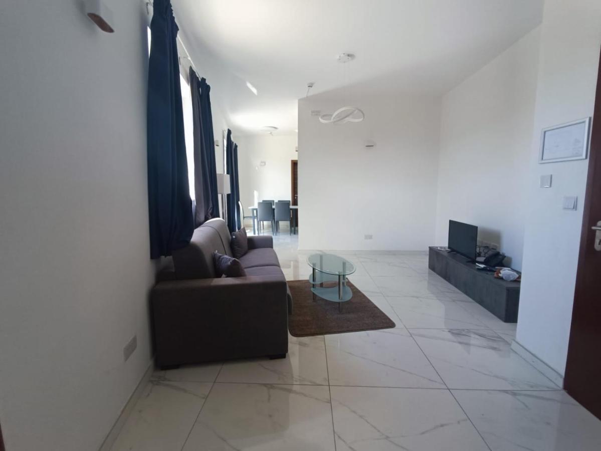Blu-M Central Qormi Εξωτερικό φωτογραφία
