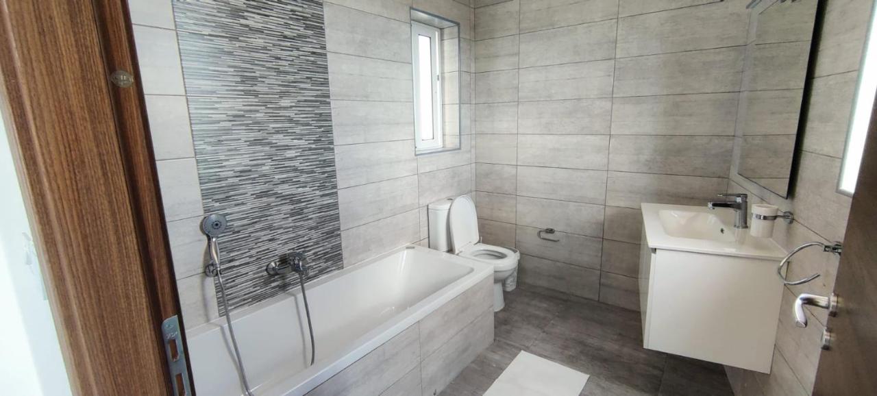 Blu-M Central Qormi Εξωτερικό φωτογραφία